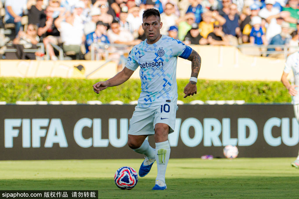 本菲卡足球_世俱杯-39岁拉莫斯破门劳塔罗扳平 齐沃首秀国米1-1蒙特雷