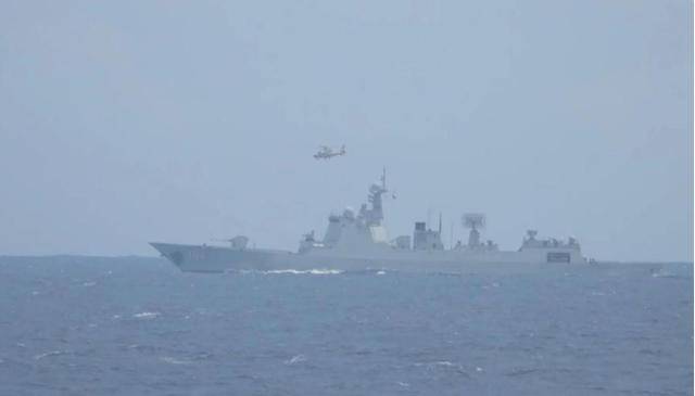 皇冠信用网代理申条件_面对菲海警的驱逐皇冠信用网代理申条件,中国侦察船不语,舰载机起飞,直接4个字定性