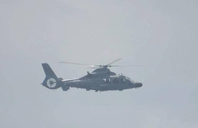 皇冠信用网代理申条件_面对菲海警的驱逐皇冠信用网代理申条件,中国侦察船不语,舰载机起飞,直接4个字定性