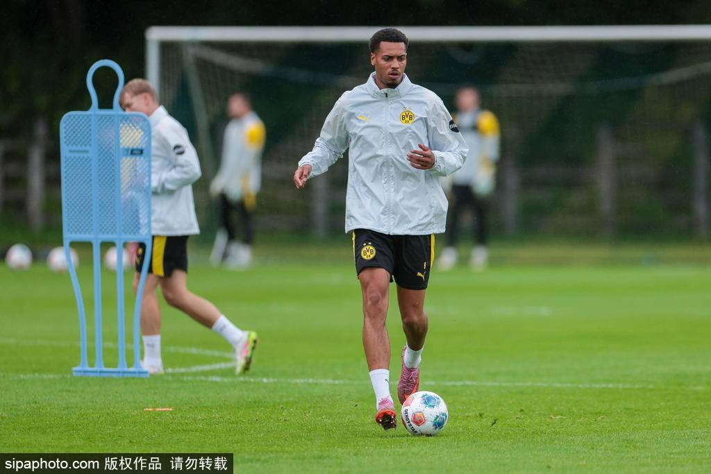 皇冠信用網在哪里开通_曼城小将埃切维里租借药厂皇冠信用網在哪里开通!为何多特会错失这位19岁天才?