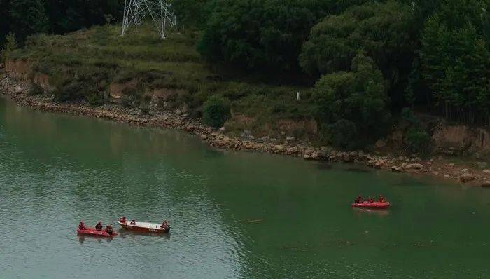 皇冠信用盘怎么弄_尖扎黄河特大桥坍塌事故已致12人死亡皇冠信用盘怎么弄,家属:一起去的4个工人都没了