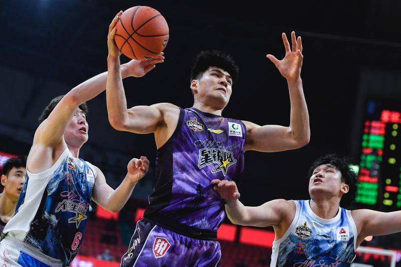 法国甲组联赛_曝陈国豪接近转会广东宏远 送还王少杰+惊人转会费