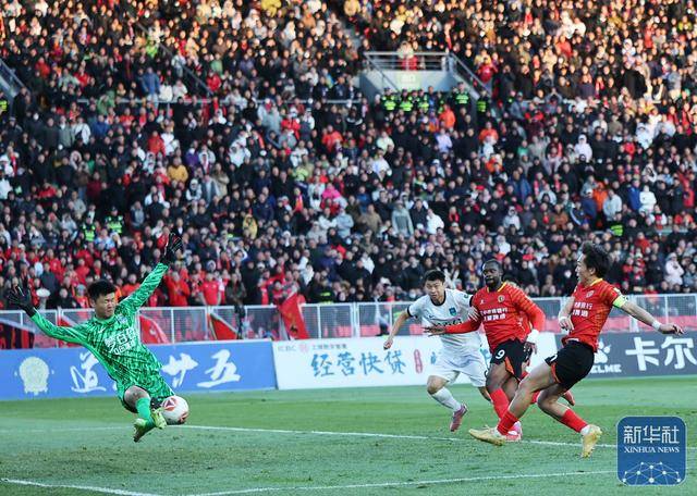 皇冠信用網怎么租_中甲：辽宁铁人队冲超成功