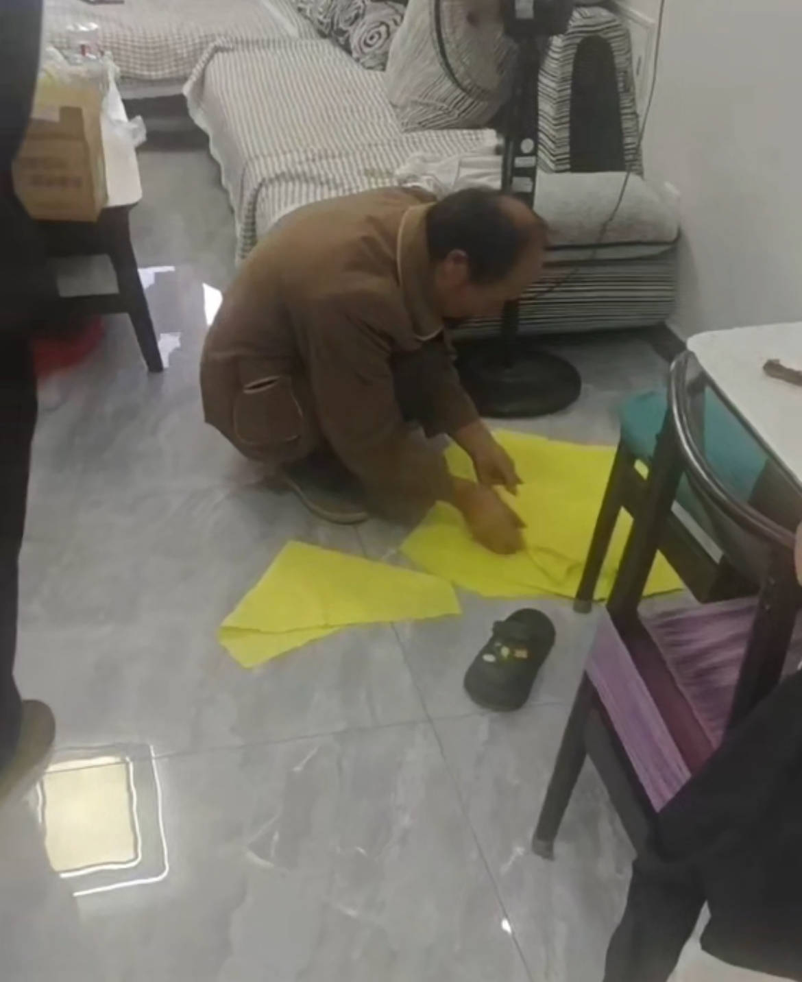 皇冠信用网会员开户
_疑因离婚多年的前妻订婚皇冠信用网会员开户
,临沂一男子上门将其杀害,死者家属:检方已提起公诉