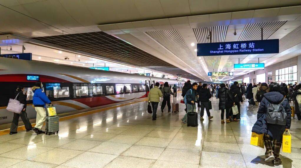 皇冠信用需要押金吗_全程1318公里皇冠信用需要押金吗,中间只停一站!探访京沪间最快列车